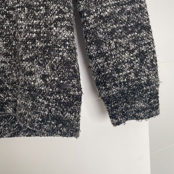 Roots Knit Crewneck - Picture 2 of 6